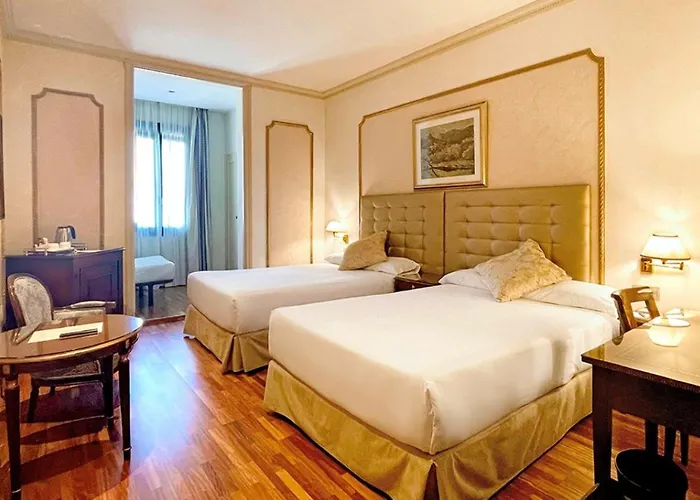 Hotel Roger De Lluria